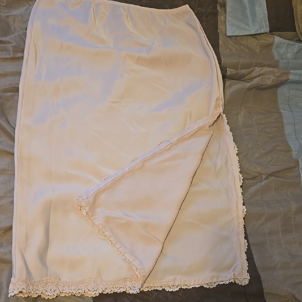 Elegant Cream Lace-Trimmed Skirt